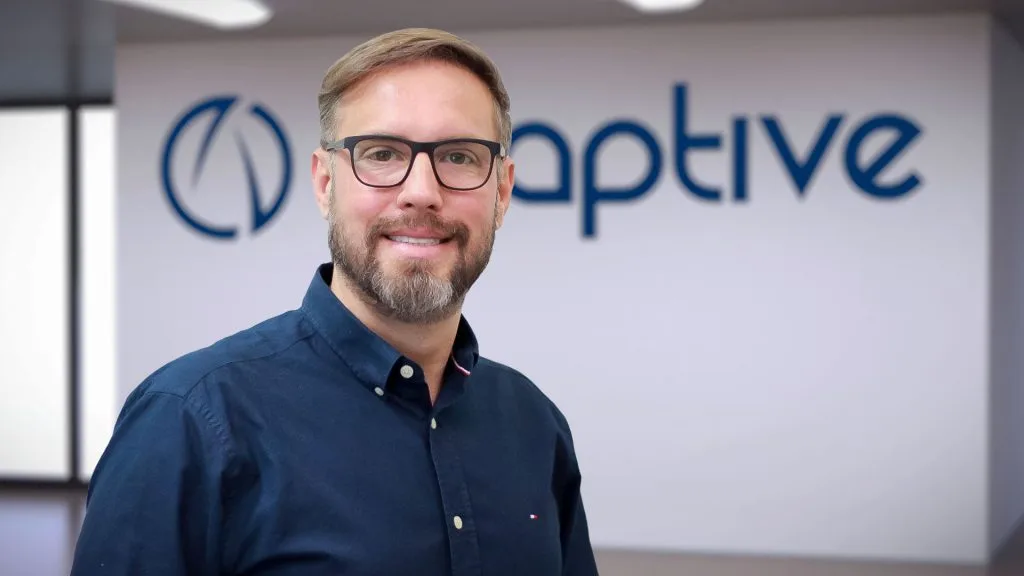 Vaga home office: Analista de Atendimento ao Cliente Jr. na Adaptive – Salário R$ 1.900,00 a R$ 3.000,00 adaptive