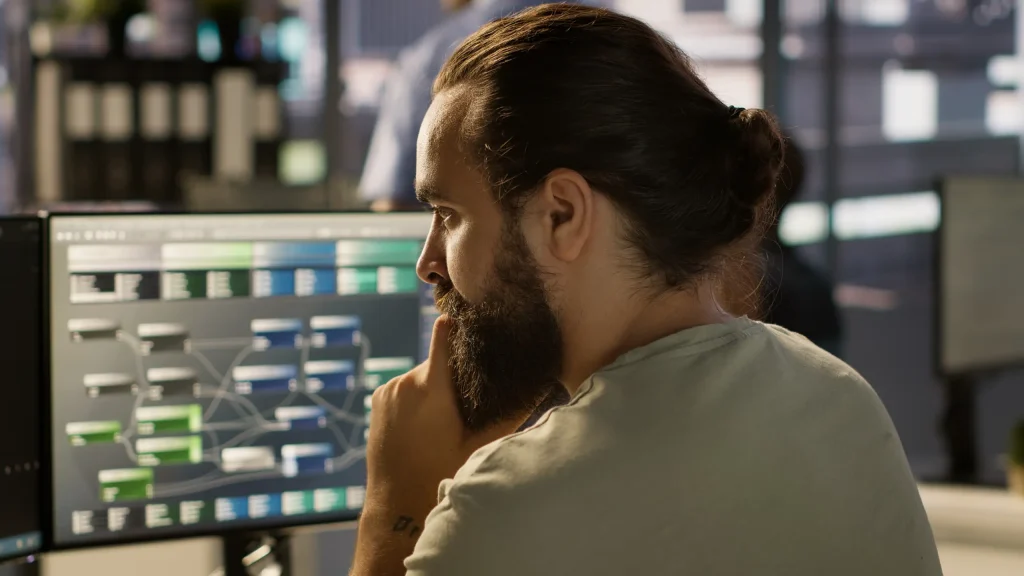 Vaga home office: Analista de Comunicação I na HUG – salário R$ 7.000,00 analista de comunicação